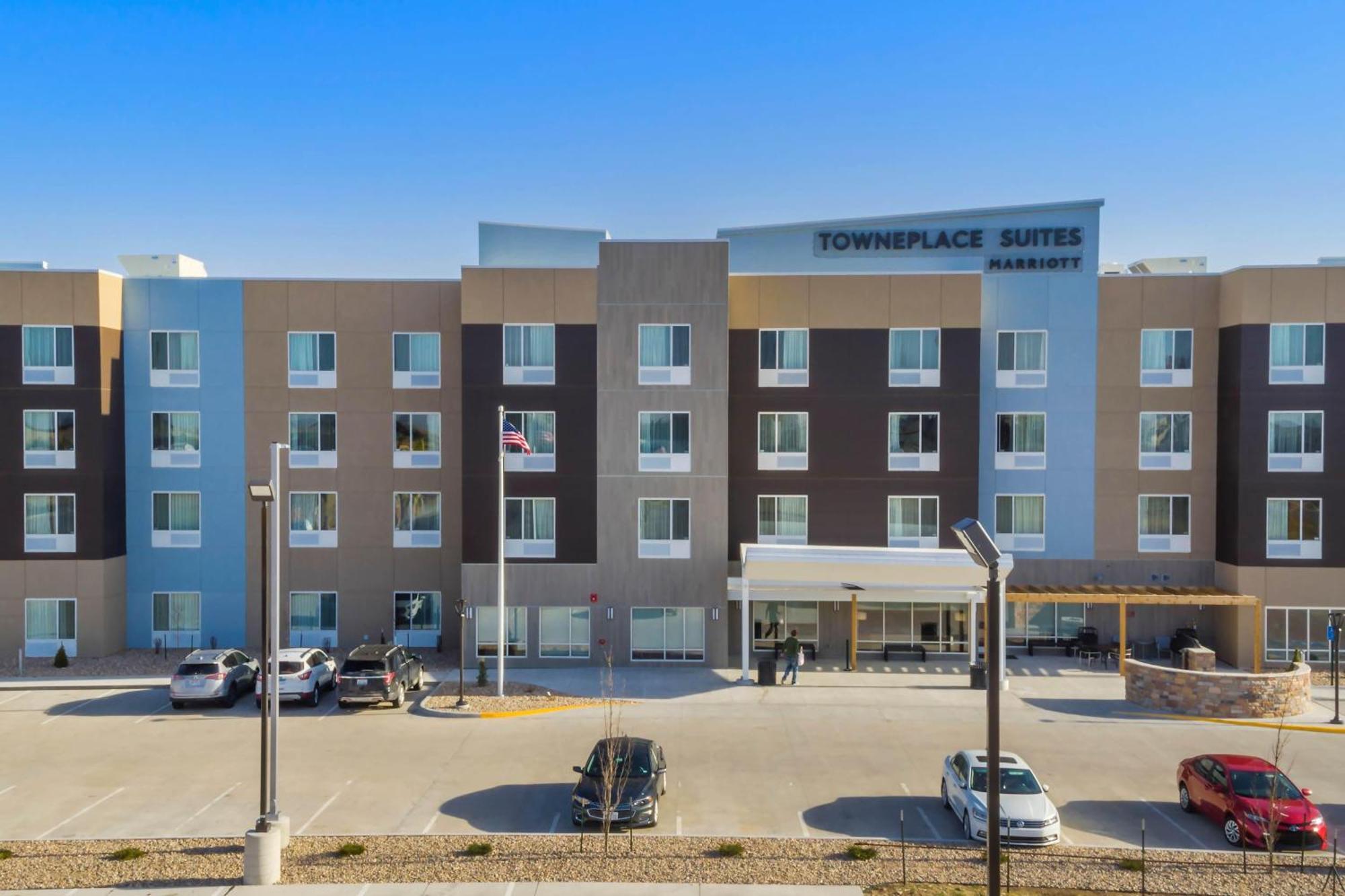 Towneplace Suites By Marriott Hays Kültér fotó
